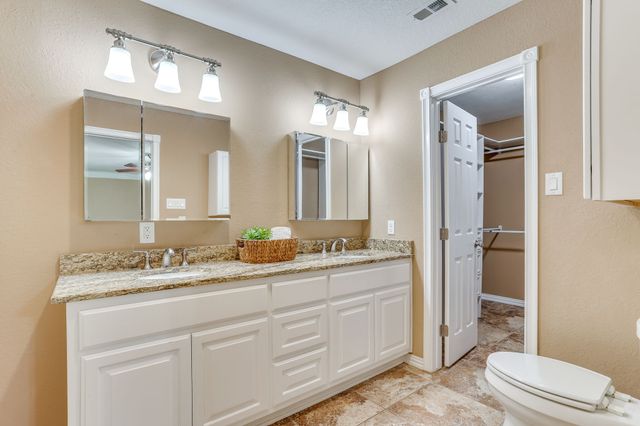 109 Timber Ridge Circle, Burleson, TX 76028