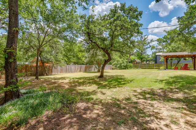 109 Timber Ridge Circle, Burleson, TX 76028
