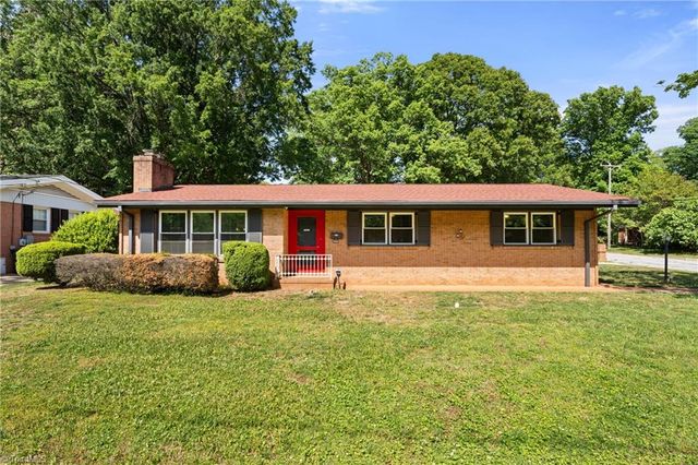 4918 Starmount Drive, Greensboro, NC 27410