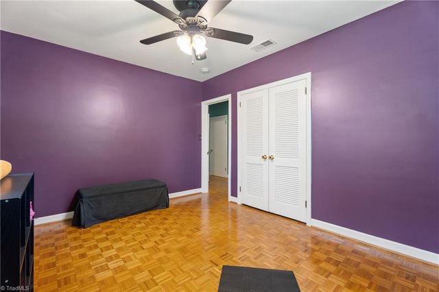 4918 Starmount Drive, Greensboro, NC 27410