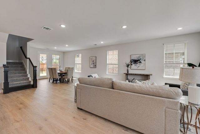1902 Waterwalk Drive, Rowlett, TX 75088