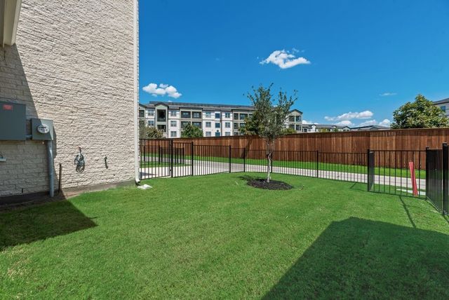 1902 Waterwalk Drive, Rowlett, TX 75088