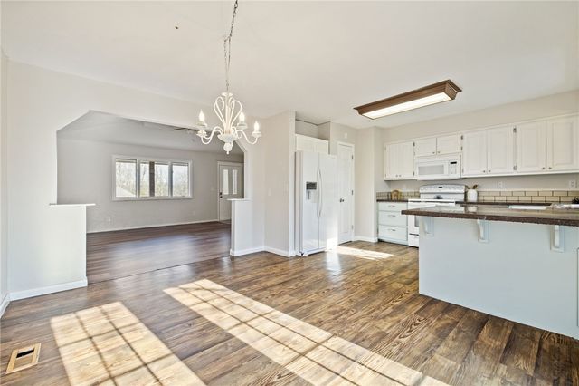 1 Elton Lane, Bella Vista, AR 72714