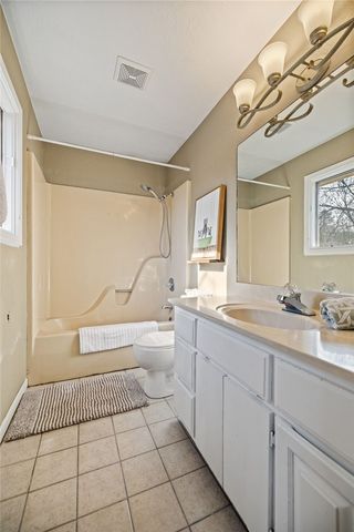 1 Elton Lane, Bella Vista, AR 72714