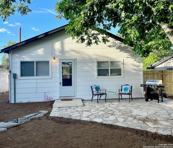 611 East Austin, Fredericksburg, TX 78624