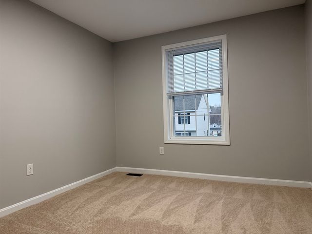 5B Red Oak Way, Boscawen, NH 03303