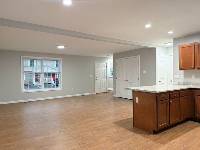 5B Red Oak Way, Boscawen, NH 03303