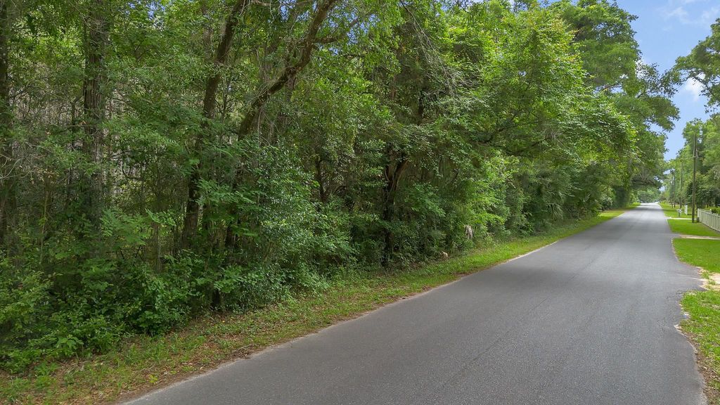 Image 10 of property listing at xx Jack Crum Road, Crawfordville, FL 32327