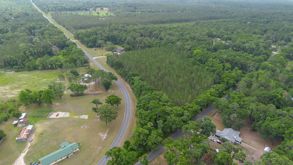 Image 2 of property listing at xx Jack Crum Road, Crawfordville, FL 32327