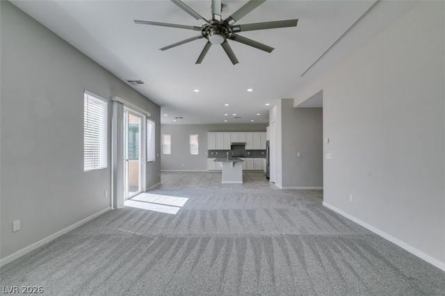 8575 Old Daylily Lane, Las Vegas, NV 89113