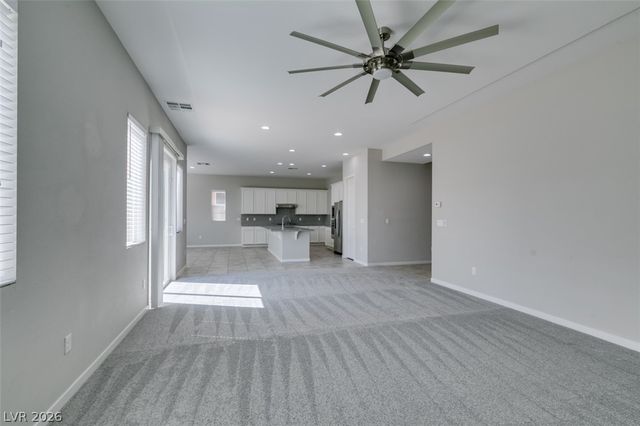 8575 Old Daylily Lane, Las Vegas, NV 89113