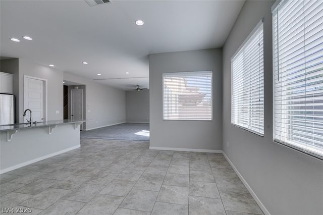 8575 Old Daylily Lane, Las Vegas, NV 89113