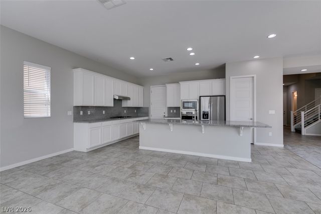 8575 Old Daylily Lane, Las Vegas, NV 89113