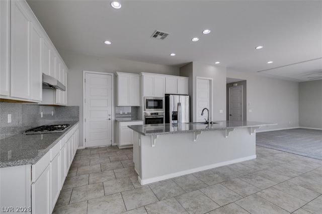 8575 Old Daylily Lane, Las Vegas, NV 89113