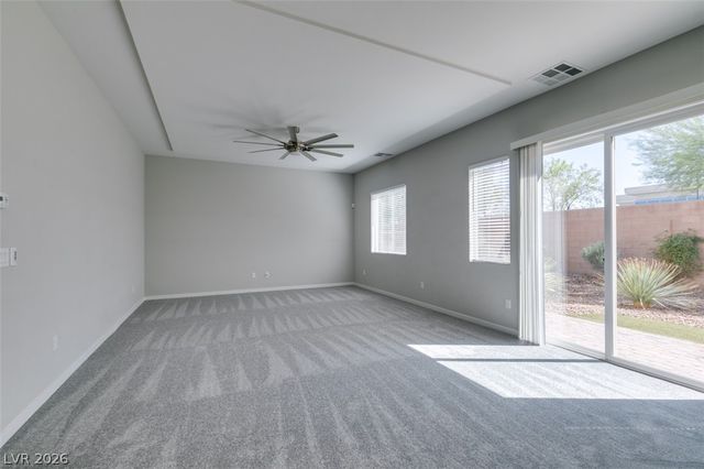 8575 Old Daylily Lane, Las Vegas, NV 89113