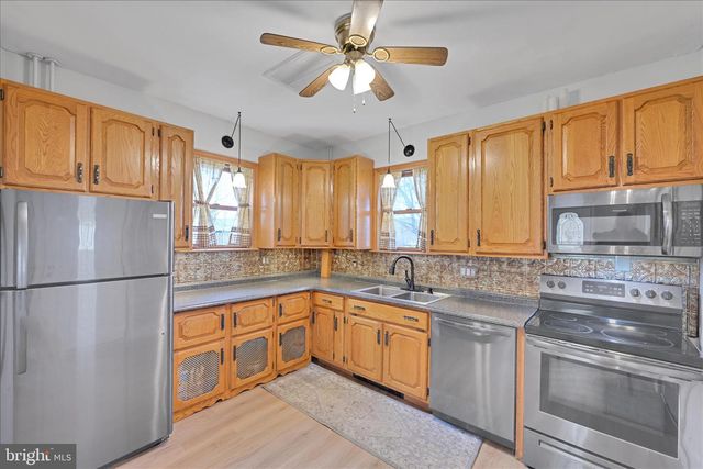 64 S SCHUYLKILL ST, Cressona, PA 17929