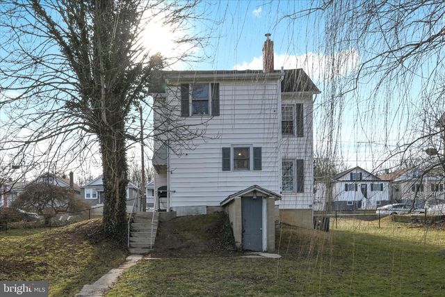 64 S SCHUYLKILL ST, Cressona, PA 17929