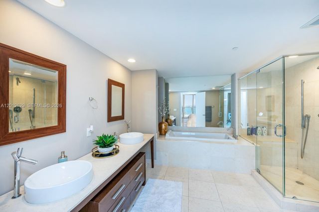 465 E Brickell Ave 5305, Miami, FL 33131