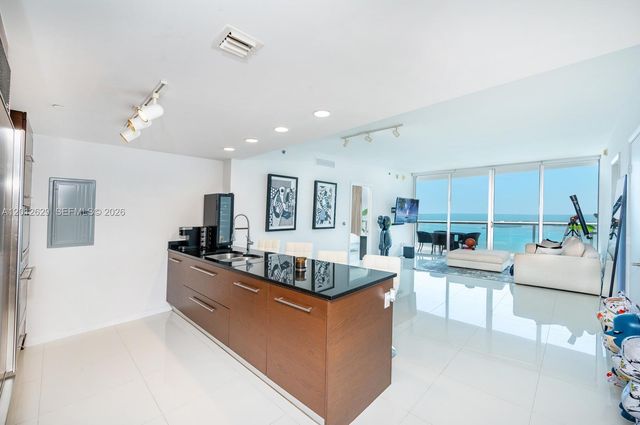 465 E Brickell Ave 5305, Miami, FL 33131
