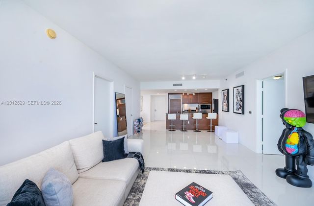465 E Brickell Ave 5305, Miami, FL 33131