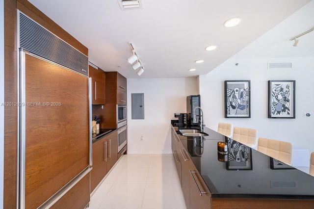465 E Brickell Ave 5305, Miami, FL 33131