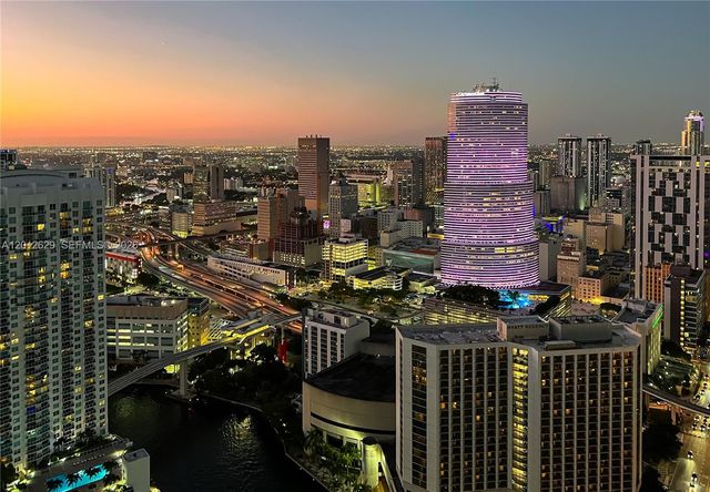 465 E Brickell Ave 5305, Miami, FL 33131