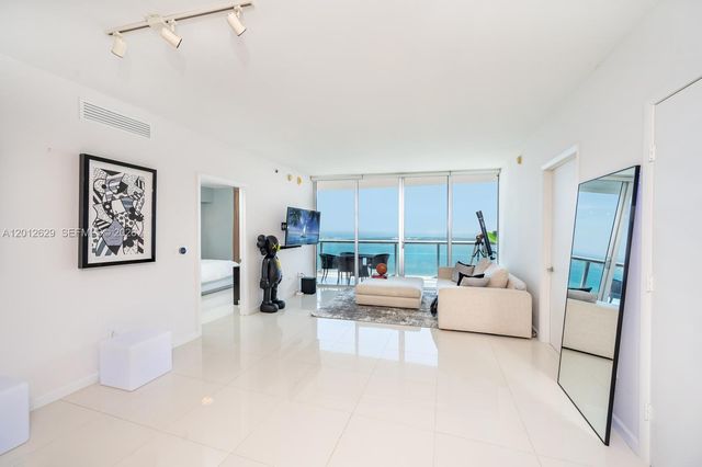 465 E Brickell Ave 5305, Miami, FL 33131