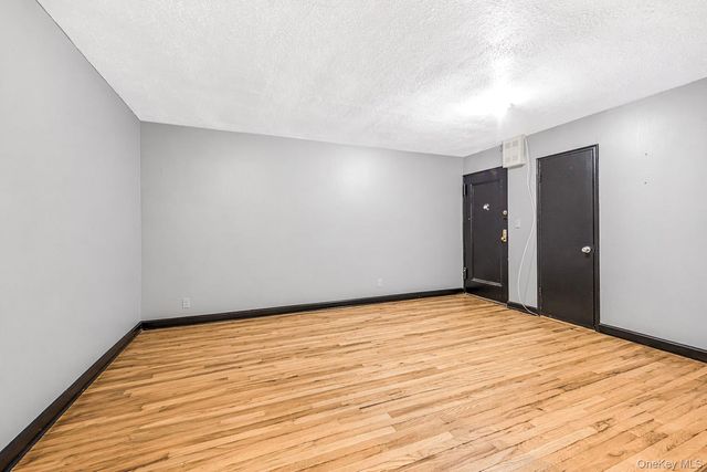 150 Ravine Avenue 3B, Yonkers, NY 10701