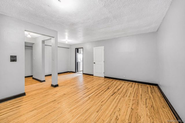 150 Ravine Avenue 3B, Yonkers, NY 10701