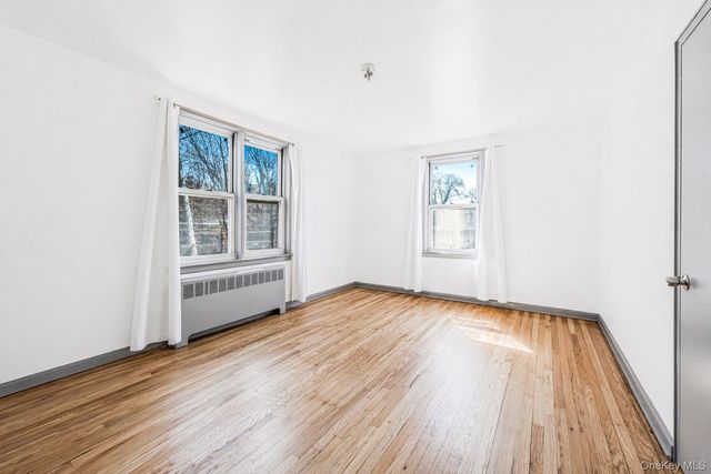 150 Ravine Avenue 3B, Yonkers, NY 10701