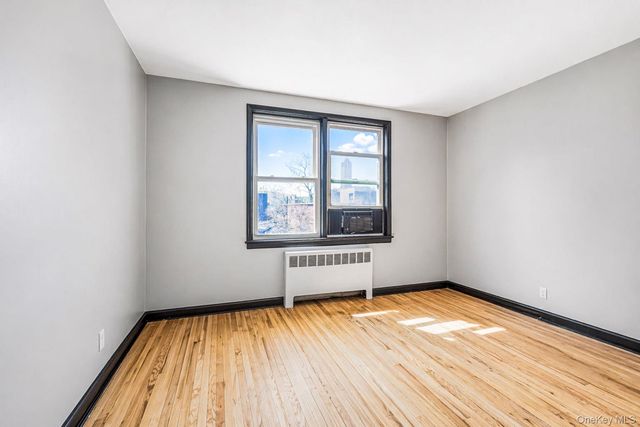 150 Ravine Avenue 3B, Yonkers, NY 10701