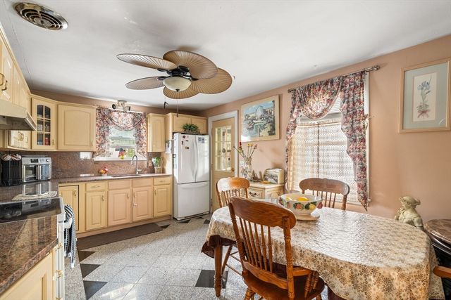 101 Kenberma St, Hull, MA 02045