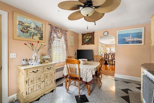 101 Kenberma St, Hull, MA 02045