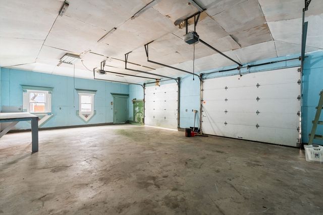 101 Kenberma St, Hull, MA 02045