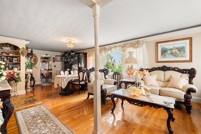 101 Kenberma St, Hull, MA 02045