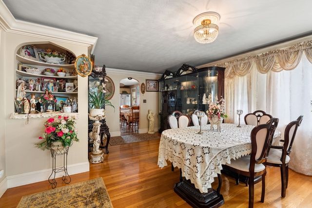 101 Kenberma St, Hull, MA 02045