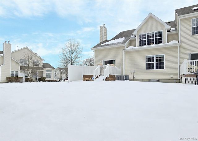 120 Kettles Lane, Medford, NY 11763