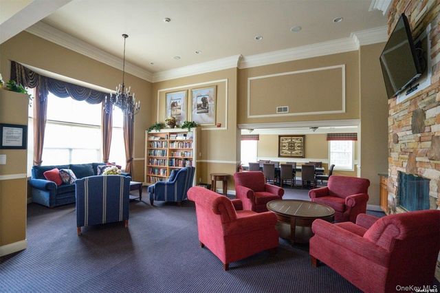 120 Kettles Lane, Medford, NY 11763