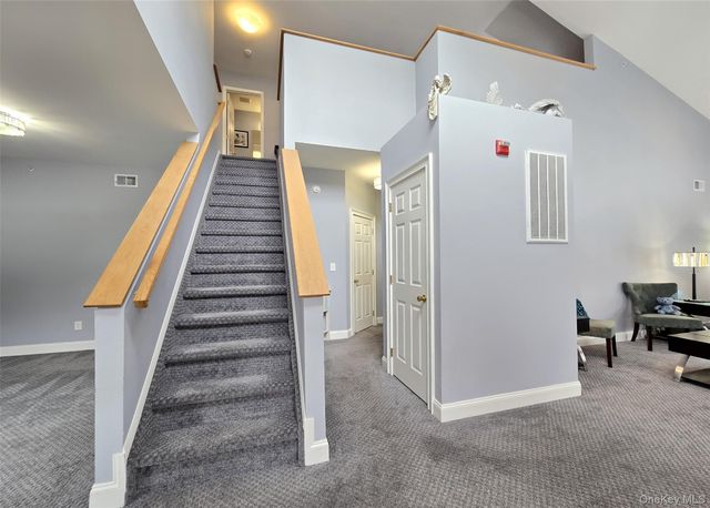 120 Kettles Lane, Medford, NY 11763