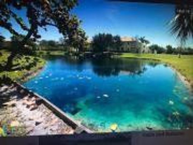 4785 SW 62nd Avenue 102, Davie, FL 33314
