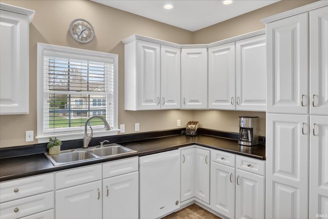 1307 Ashbury Court, Goshen, IN 46526