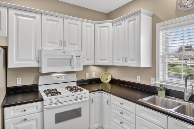 1307 Ashbury Court, Goshen, IN 46526