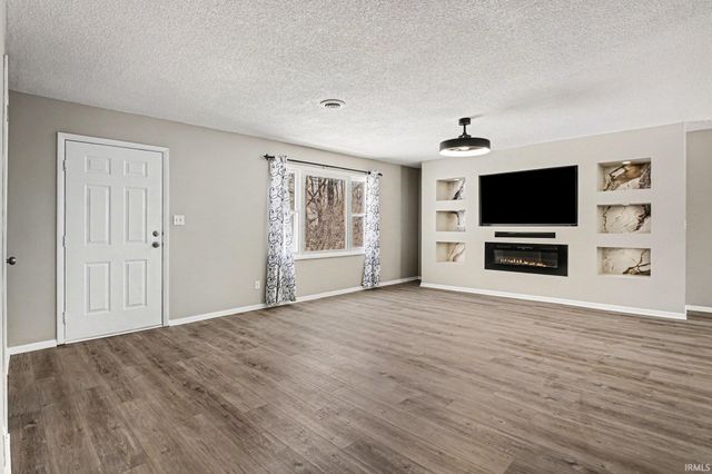 29868 County Road 118 Road, Elkhart, IN 46517