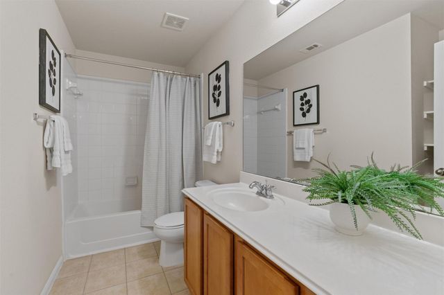 7830 Squirrel Hollow DR, Georgetown, TX 78628