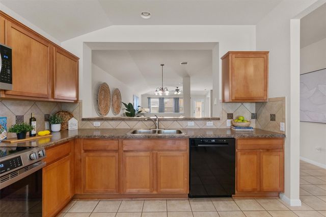 7830 Squirrel Hollow DR, Georgetown, TX 78628