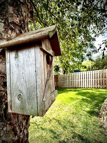 3645 N Oak Point Avenue, Springfield, MO 65803