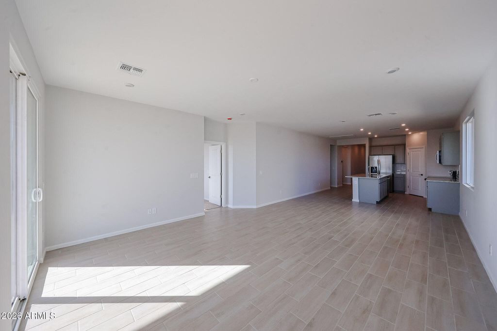 18276 W SAND HILLS Drive, Surprise, AZ 85387 — photo 3