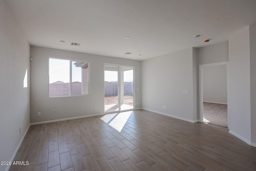 18276 W SAND HILLS Drive, Surprise, AZ 85387 — photo 4