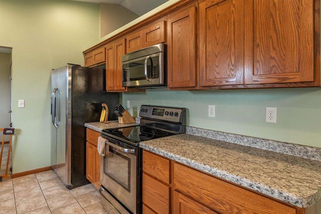 1118 Newport Lane, Holmen, WI 54636