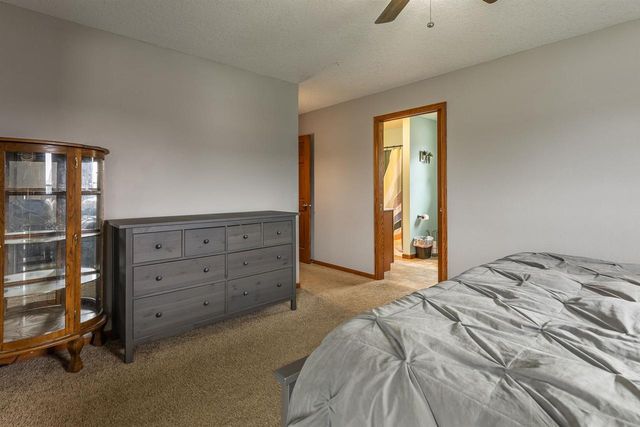 1118 Newport Lane, Holmen, WI 54636